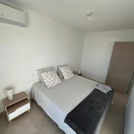 Jasmin Vue Holiday home